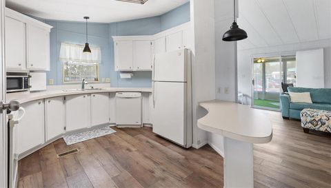 724 ROYAL PALM AVENUE