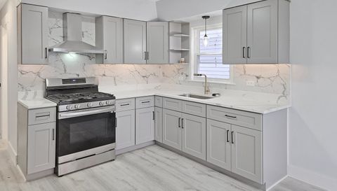 4743 S Keeler Avenue