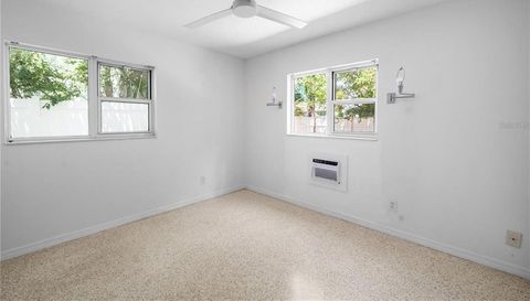 1739 SIESTA DRIVE