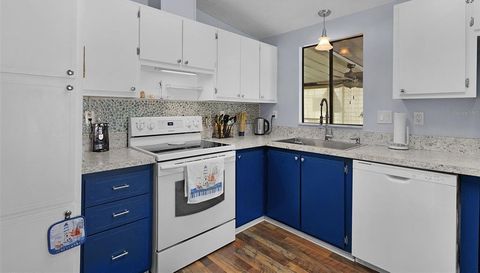 1717 PALM AIRE DRIVE