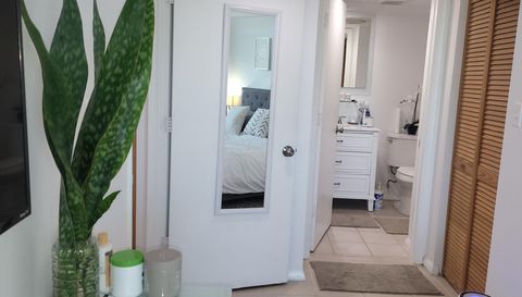 701 S Madison Ave  414