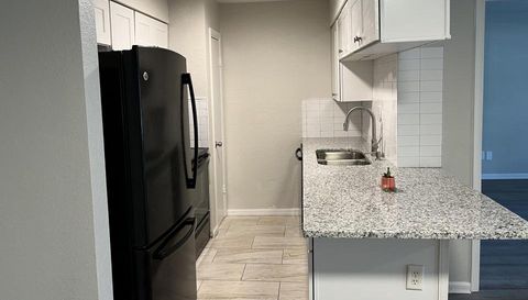 624 Golden Raintree Pl #624