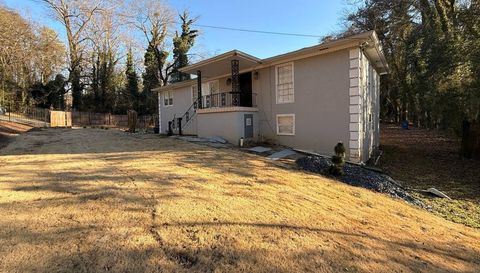 2940 Benjamin E Mays Dr SW