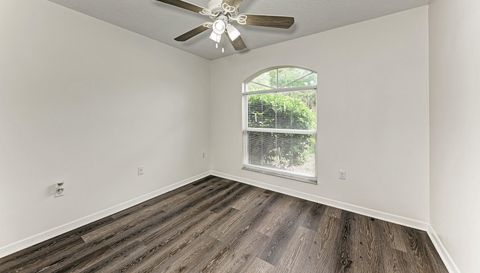 2046 Old Trevor Way
