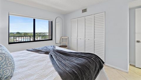 7520 RIDGEWOOD AVENUE