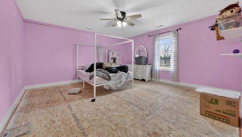 2252 Applegrove St NE