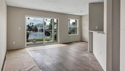 2524 WOODGATE BOULEVARD