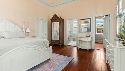 174 Avenida Menendez