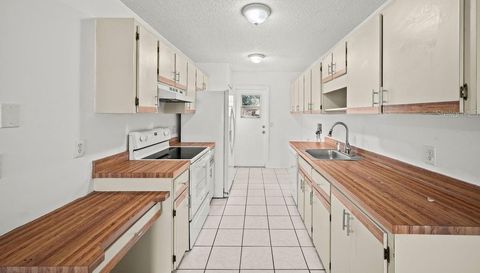 655 ROSEWOOD
