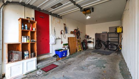 24145 Meadowbridge Dr