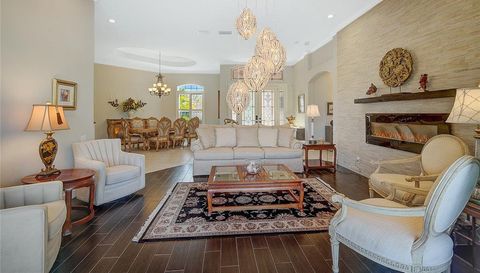 2123 Calusa Lakes