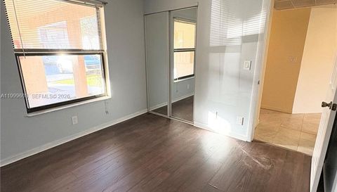 21904 Lake Forest Cir