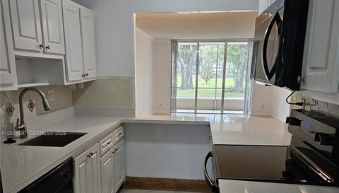 3070 Nw 48th Ter