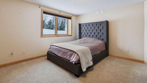 2728 Headland Court SW