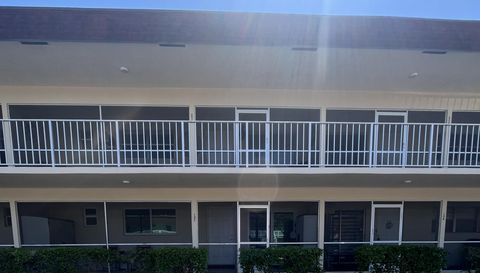 5387 SW 40th Ave