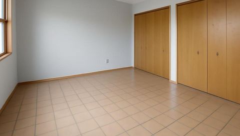 1053 Cromwell Avenue