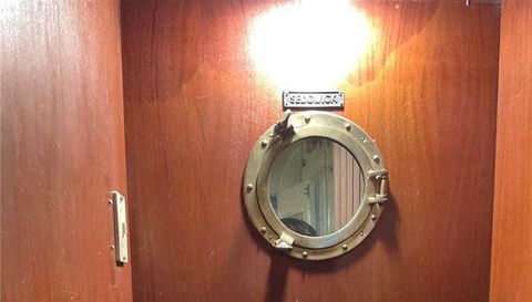 243 S CENTRAL AVENUE