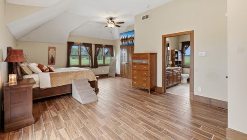 973 E 2500 North Rd
