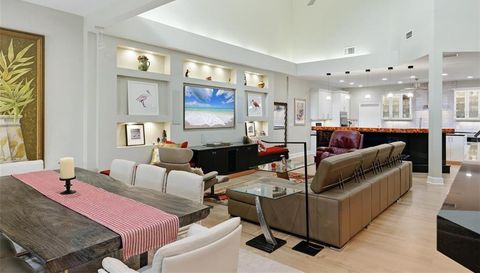7274 VILLA D ESTE DRIVE