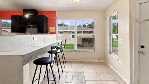 38407 Lowell Harris Wy