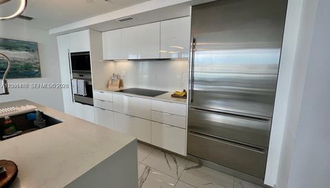 9521 E Bay Harbor Dr