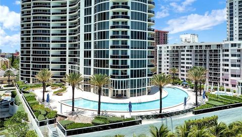 17201 Collins Ave