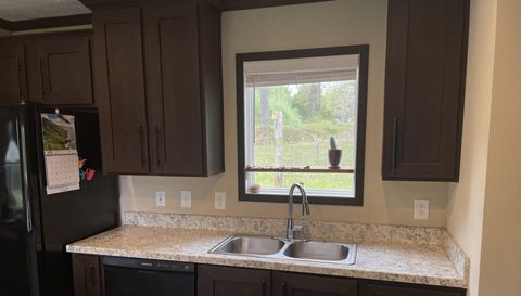 130 Honeycut Rd