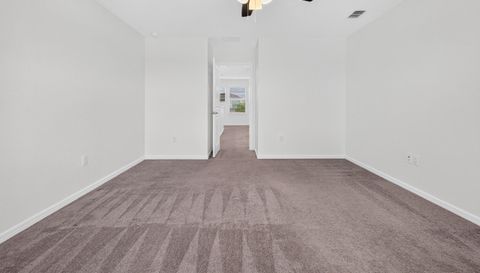 9426 Lamine Wy