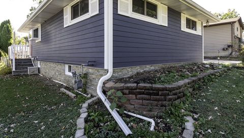 18225 W Lindenwood Drive