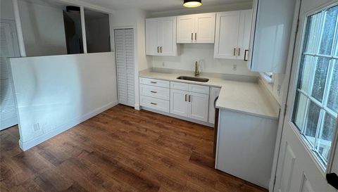 1119 NEWTON AVENUE S