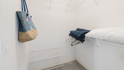 240 N Country Club Dr