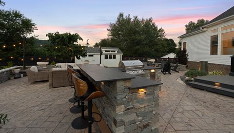 394 Kellwood Dr