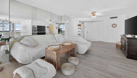 3500 Mystic Pointe Dr