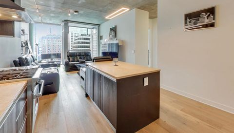 600 N Fairbanks Court