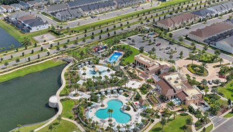 1692 TROPICAL PALMS CIRCLE