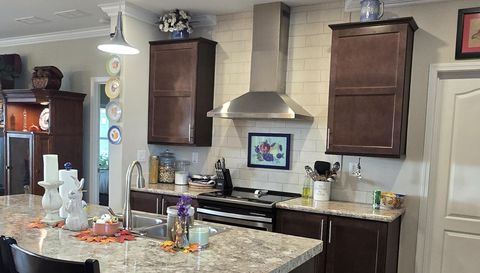 3925 Manatee Club Dr