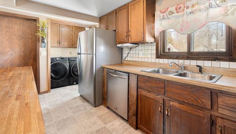 330 Riverside Avenue