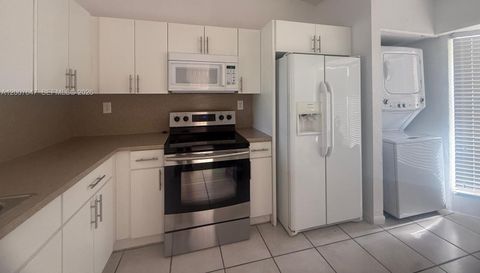 1004 San Remo Cir