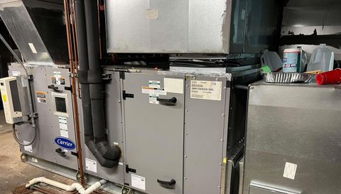 1028 W South Grand Avenue