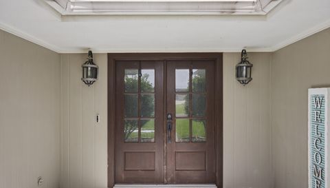 125 Lexington Dr