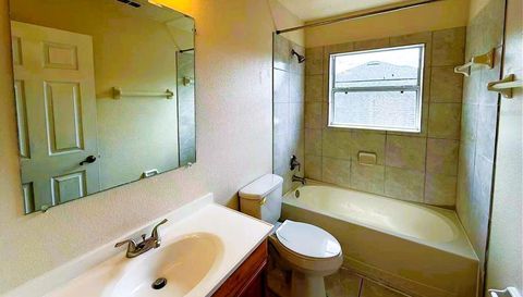 14139 SAPPHIRE BAY CIRCLE