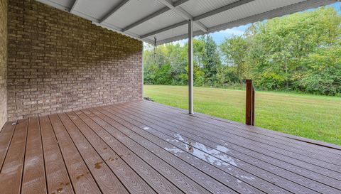 2732 Waters Place Dr