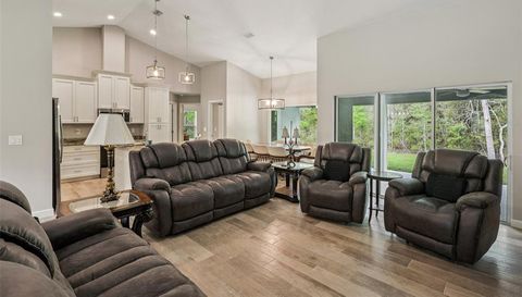 399 W MASSACHUSETTS ST