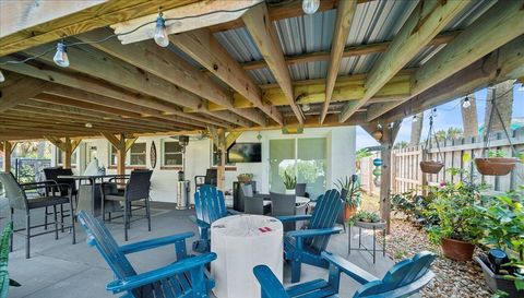 2100 S DAYTONA AVENUE