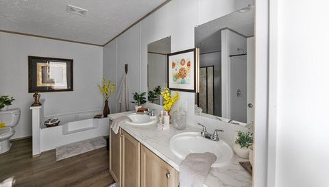 101 Blades Village Dr