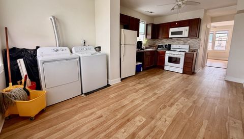 5044 W 31st Place