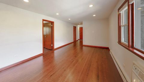 4149 N TRIPP Street