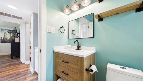 101 N MERCURY AVENUE