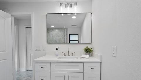 5012 S Deepwater Point