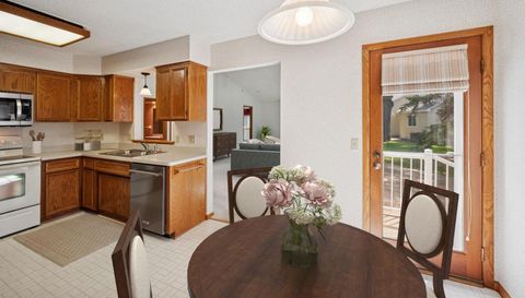 2639 Lake Court Circle